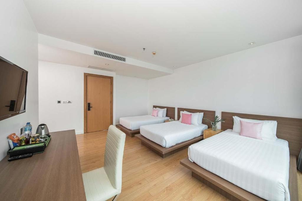 Seven Zea Chic Hotel Pattaya Esterno foto